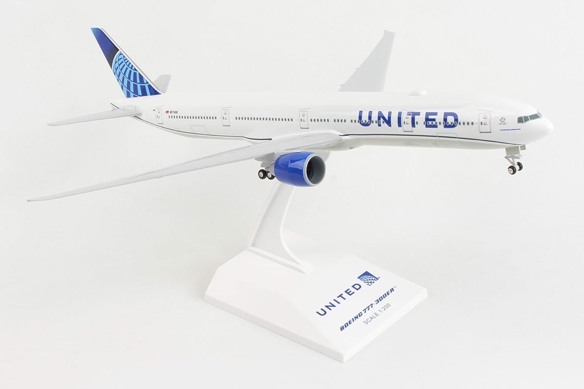 United Airlines Boeing 777-300ER Model: Blue Livery with Landing Gear,